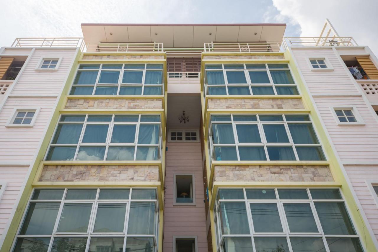 Oyo 75405 Ladda Place Μπανγκόκ Εξωτερικό φωτογραφία