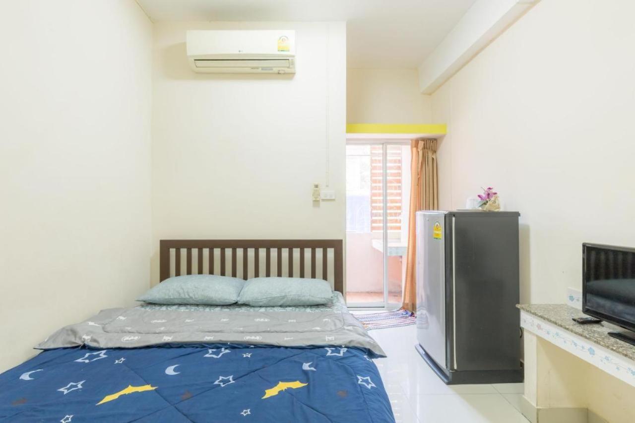 Oyo 75405 Ladda Place Μπανγκόκ Εξωτερικό φωτογραφία