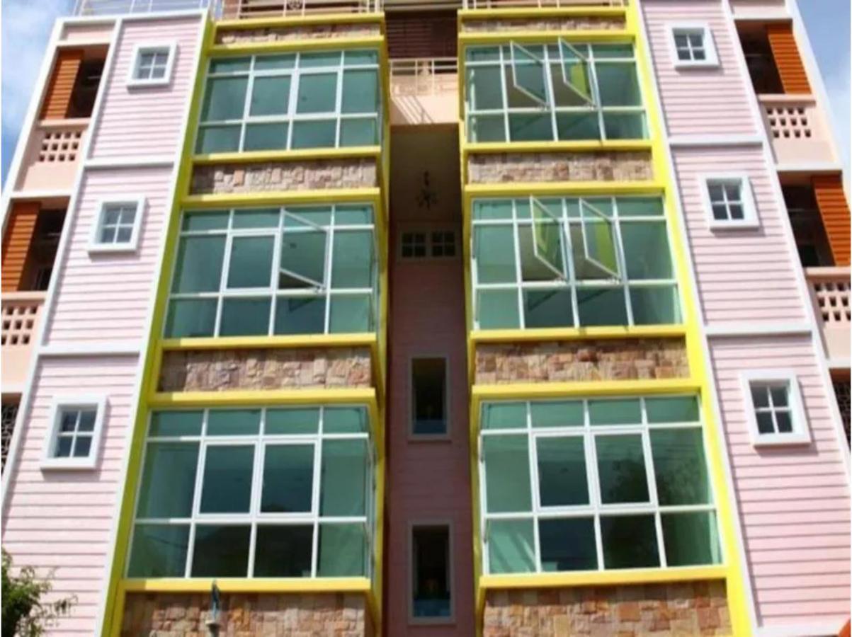 Oyo 75405 Ladda Place Μπανγκόκ Εξωτερικό φωτογραφία