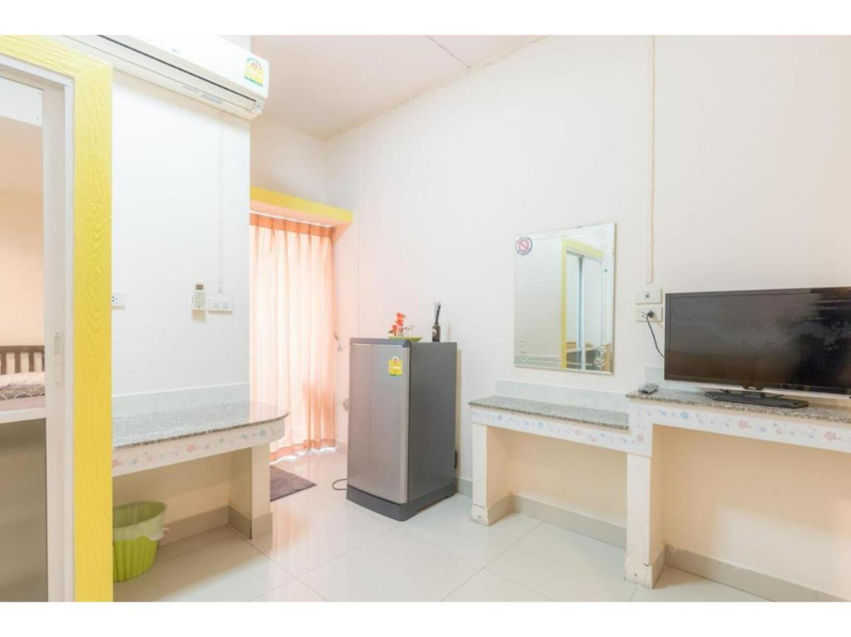 Oyo 75405 Ladda Place Μπανγκόκ Εξωτερικό φωτογραφία